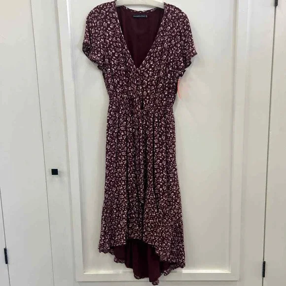 Womens Floral V-Neck High-Low Dress in Burgundy - Picture 1 of 6